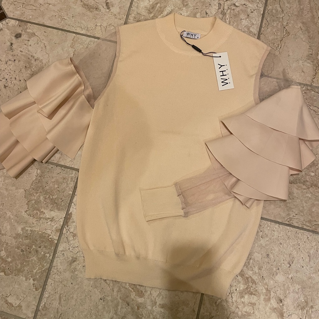 Elegant Sweater With Mesh Ruffle Sleeves